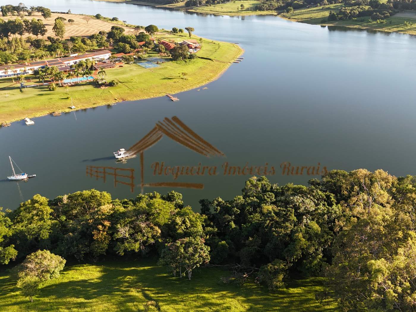 Excelente sítio com 7,1 alqueires, margem da Represa Jurumirim em Avaré-SP