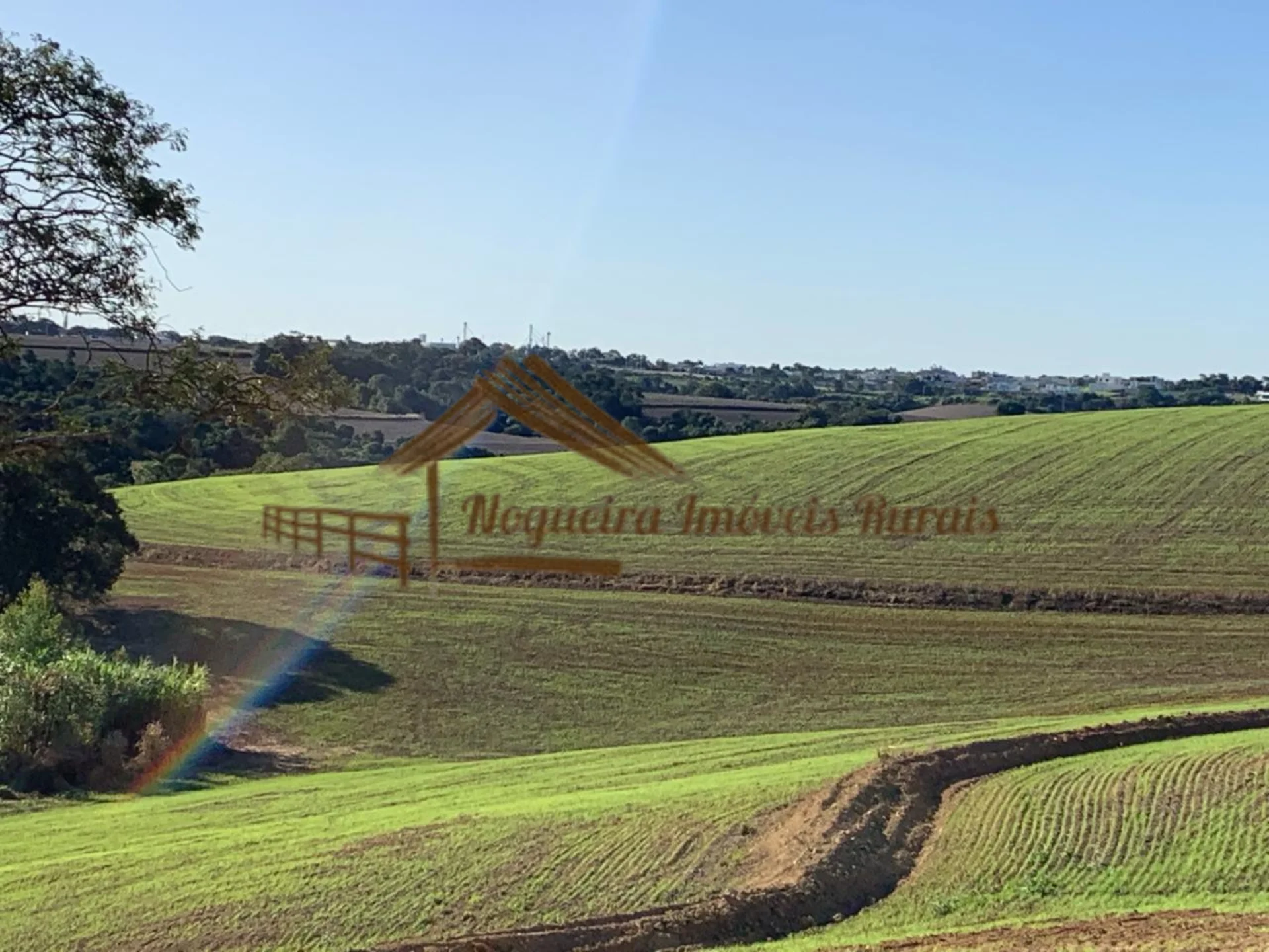EXCELENTE FAZENDA A VENDA NA REGIÃO DE SOROCABA-SP